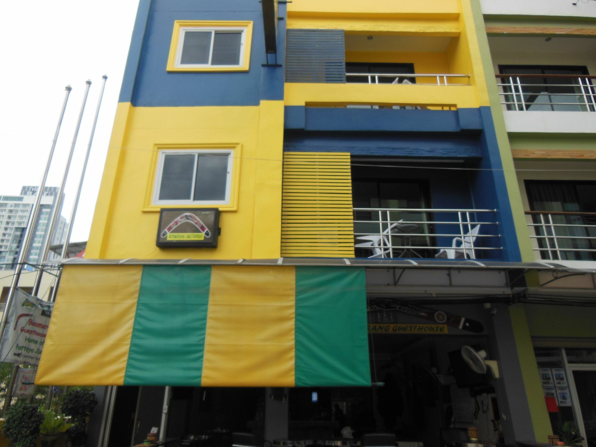Boomerang Guesthouse And Bar Pattaya Ngoại thất bức ảnh