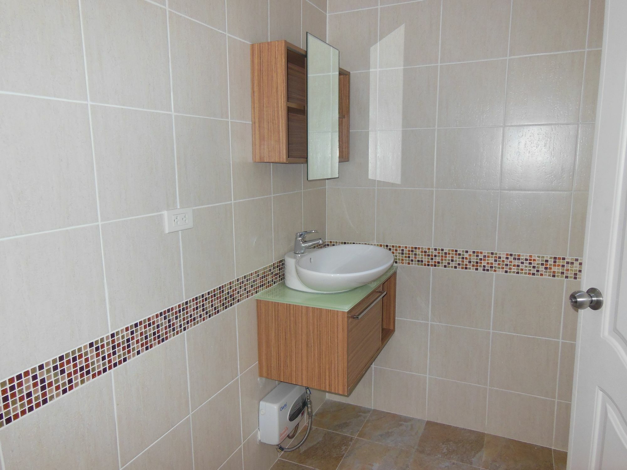 Boomerang Guesthouse And Bar Pattaya Ngoại thất bức ảnh